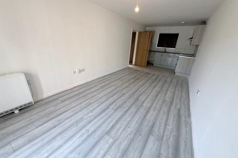 1 bedroom flat to rent, OAK HIGH COURT, DREWRY LANE