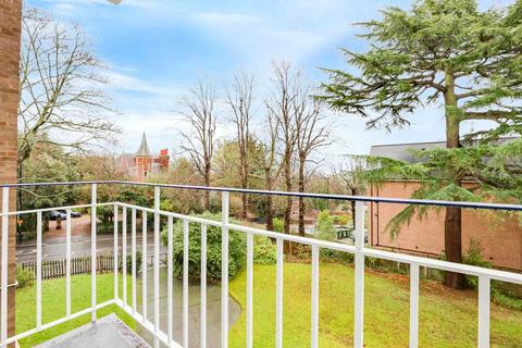 2 bedroom flat to rent, Sedley Court, Sydenham