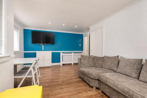 2 bedroom ground floor flat for sale, 19/2 Ransome Gardens, Clermiston, EH4 7ET