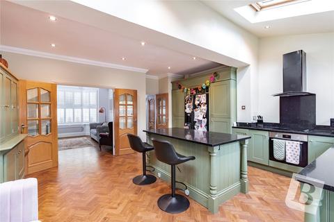 3 bedroom semi-detached house for sale, St. Lawrence Road, Upminster, RM14