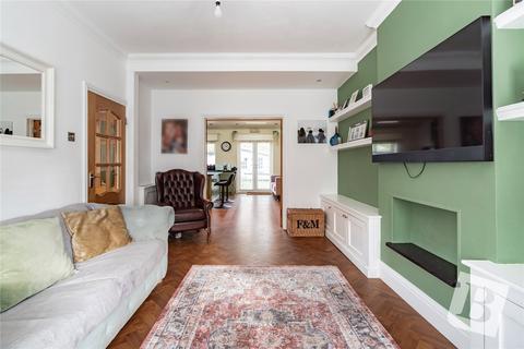 3 bedroom semi-detached house for sale, St. Lawrence Road, Upminster, RM14