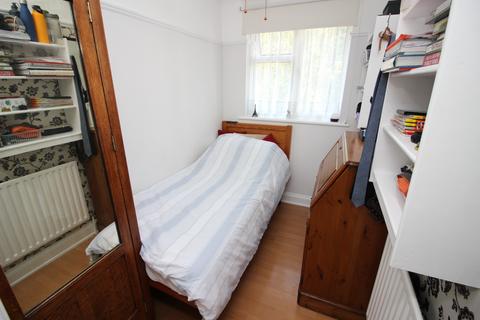 132 Worcester Park Road, Worcester Park, KT4 7QE