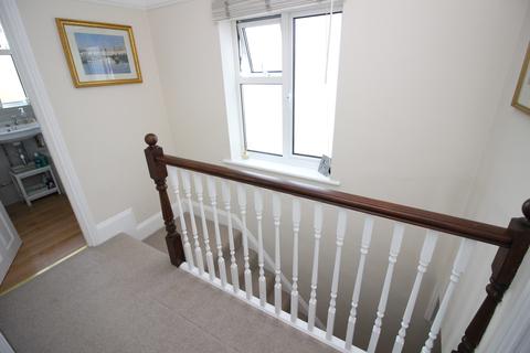 132 Worcester Park Road, Worcester Park, KT4 7QE