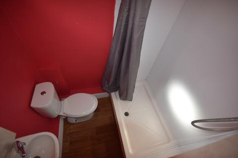 1 bedroom flat to rent, 17 Wordsworth road, southampton SO15