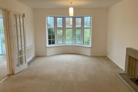 4 bedroom detached house to rent, Huntersfield Close, Reigate