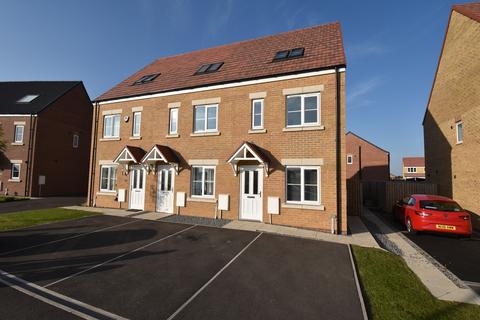 3 bedroom townhouse for sale, Friars Close, Northallerton