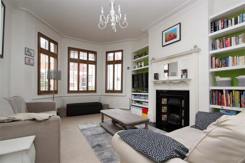 2 bedroom flat for sale - Victoria Road, Alexandra Park