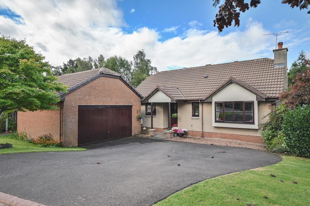 Menteith View, Dunblane, FK15 5 bed detached house £420,000