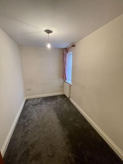 2 bedroom apartment to rent, SUPERB GROUND FLOOR 2 BEDROOM FLAT - BROADWAY SOUTHBOURNE