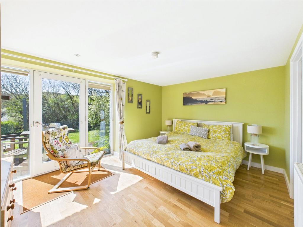 Clovelly Bed 1
