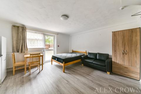 5 bedroom terraced house to rent - Corporation Street, Holloway