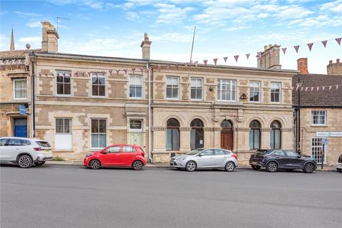 3 bedroom apartment to rent, New Street, Oundle, PE8