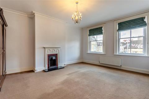 3 bedroom apartment to rent, New Street, Oundle, PE8