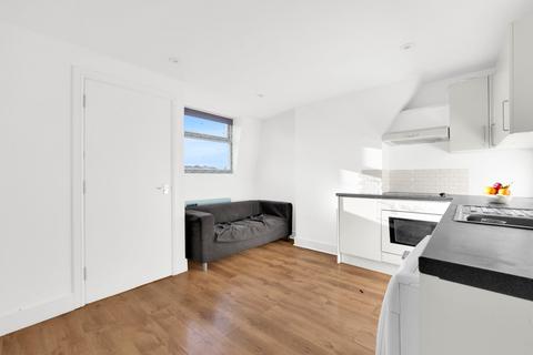 1 bedroom flat to rent, Chalk Farm Road, Camden, London