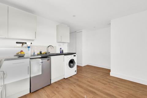 1 bedroom flat to rent, Chalk Farm Road, Camden, London