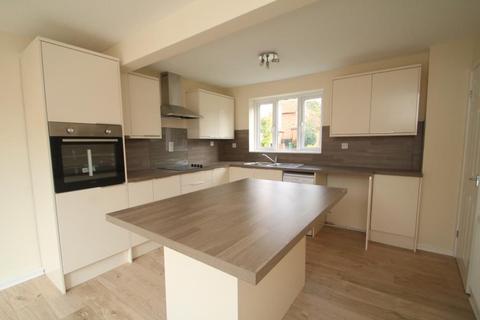 4 bedroom detached house to rent - GLEBEFIELD DRIVE, WETHERBY, LS22 6WF
