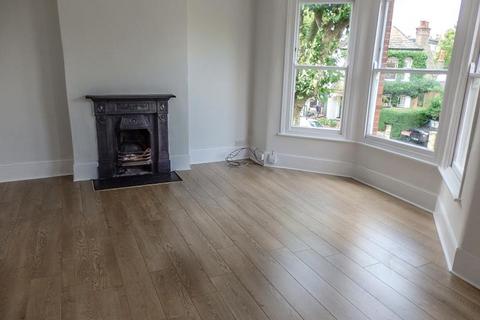 2 bedroom flat to rent, Barrington Road, Crouch End, N8