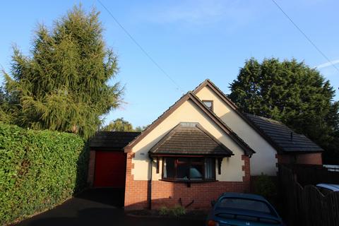 3 bedroom bungalow to rent, Heathfield Crescent, Kidderminster, DY11