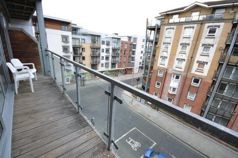 2 bedroom apartment to rent, 70 High Street, Hampshire