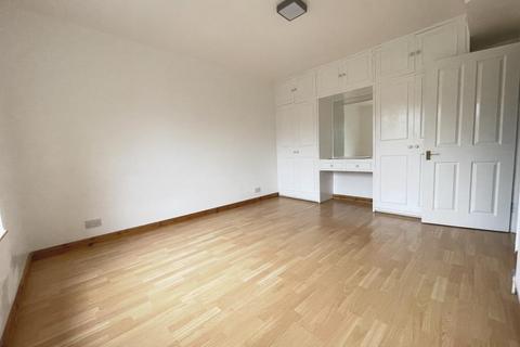 2 bedroom flat for sale, Kenwood Court, Kingsbury, NW9