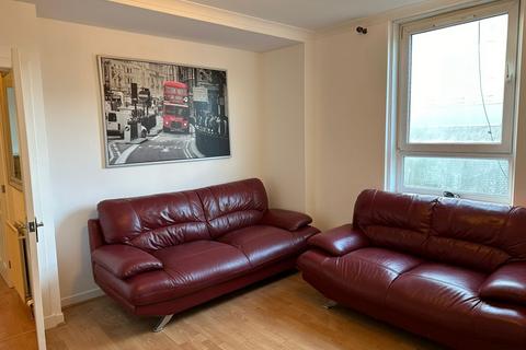 2 bedroom flat to rent, Bon Accord Terrace, City Centre, Aberdeen, AB11