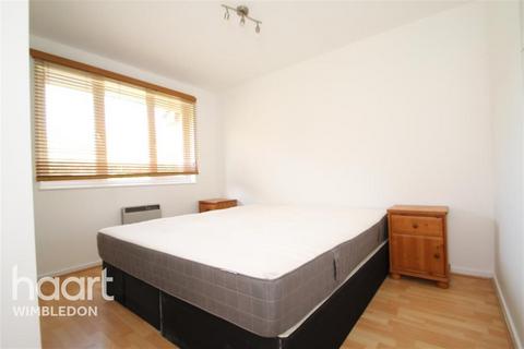 2 bedroom flat to rent, Shelley Way, SW19
