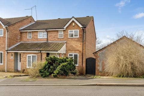 2 bedroom end of terrace house to rent, Canford Heath, Poole