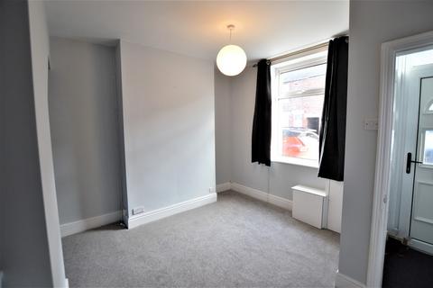 2 bedroom terraced house to rent, Finsbury Street, York YO23