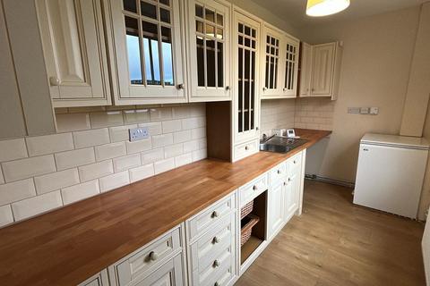 3 bedroom detached house to rent, Four Lane Ends Farmhouse