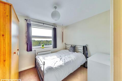 2 bedroom apartment for sale, Lower Hall Street, St. Helens, WA10