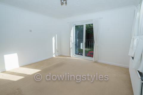 undefined, Adams Close, Surbiton KT5