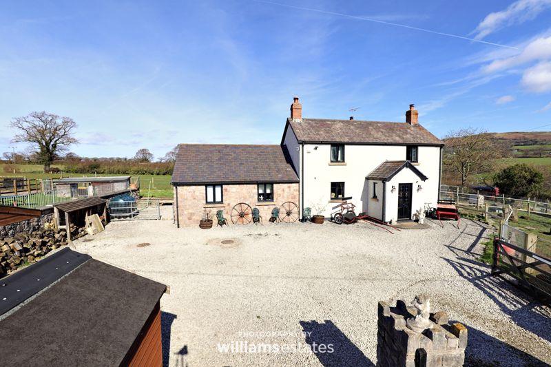 Waen, St. Asaph 3 bed detached house £600,000