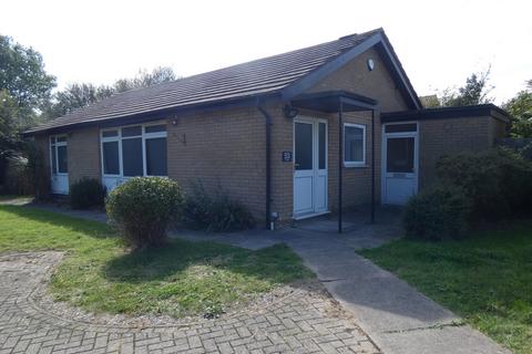 3 bedroom detached bungalow to rent, Kempston MK42