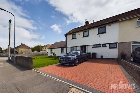 4 bedroom end of terrace house for sale, Heol Trelai Caerau Cardiff CF5 5LE