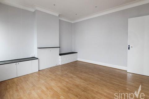 2 bedroom flat to rent, Marlborough Parade, Uxbridge Road , Hillingdon