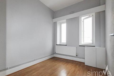 2 bedroom flat to rent, Marlborough Parade, Uxbridge Road , Hillingdon