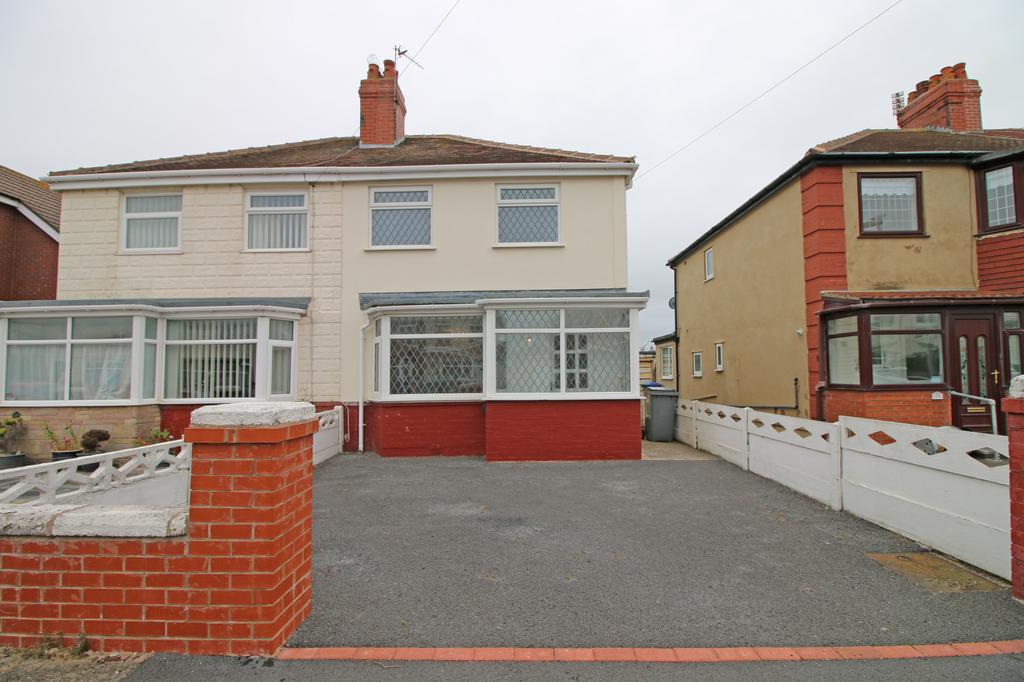 St. Davids Avenue, ThorntonCleveleys, FY5 2 bed semidetached house