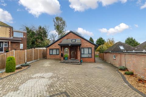 undefined, Preston Gardens, Luton LU2