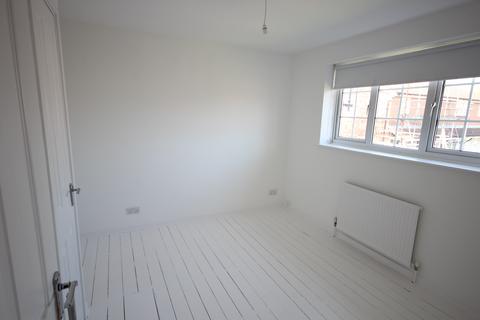 undefined, Cheslyn Close, Luton LU2