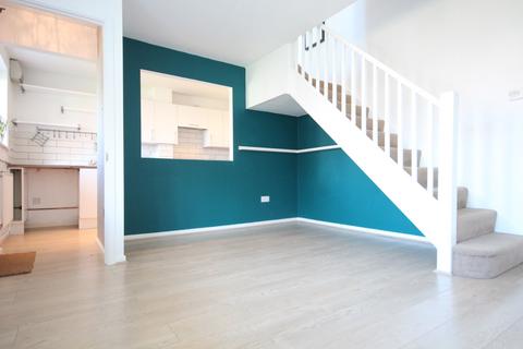 undefined, Cheslyn Close, Luton LU2