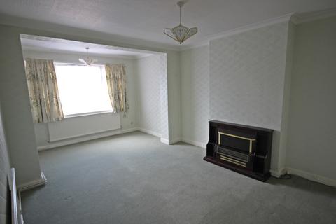 3 bedroom semi-detached house to rent, Hitchin Road, Luton LU2