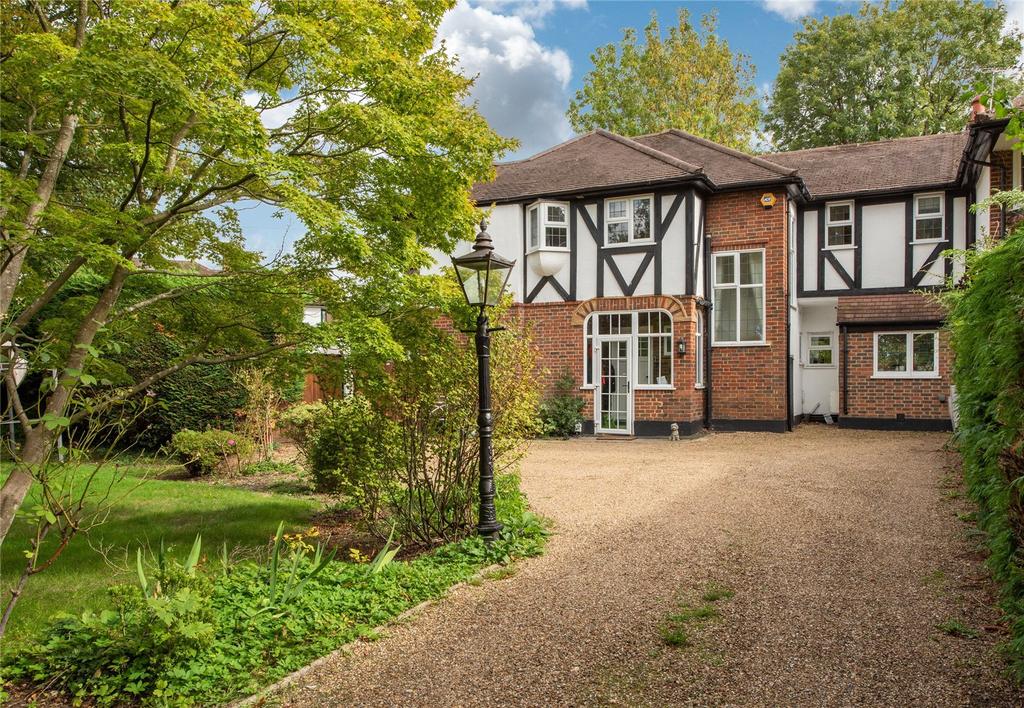 School Lane, Fetcham, Leatherhead... 4 bed semidetached house £775,000