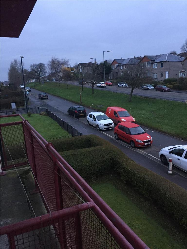Croftfoot, Glasgow G45 2 bed flat to rent £475 pcm (£110 pw)