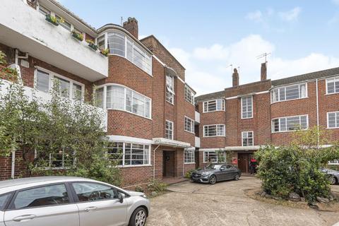 8 Kings Keep, Kingston Upon Thames, KT1 2HP