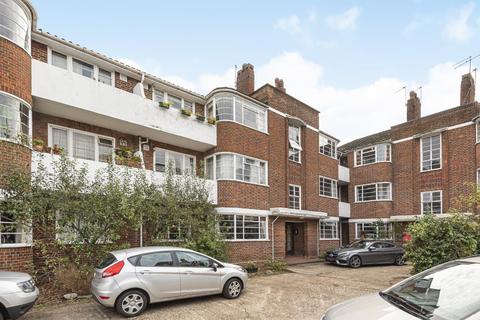 8 Kings Keep, Kingston Upon Thames, KT1 2HP