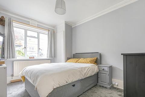 8 Kings Keep, Kingston Upon Thames, KT1 2HP