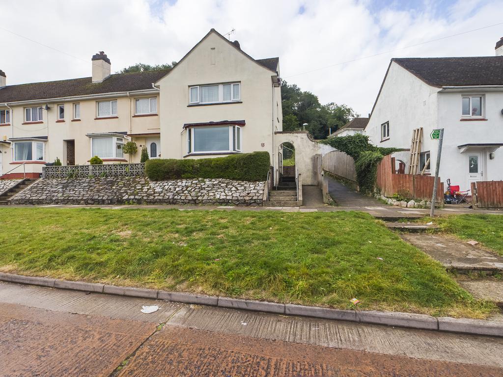 Willow Avenue Torquay 3 bed end of terrace house £155,000