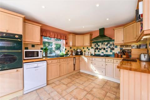 5 bedroom detached house to rent, Long Down, Petersfield, Hampshire, GU31