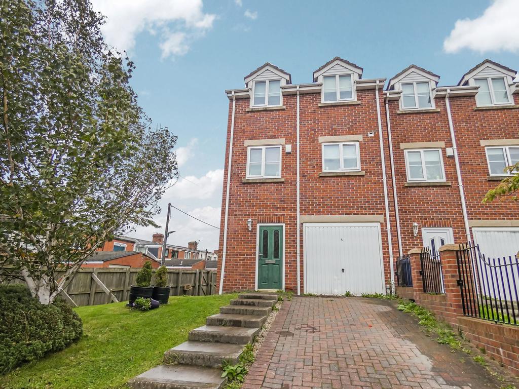 Francis Way, HettonleHole, Houghton Le Spring, Tyne and Wear, DH5 9EQ