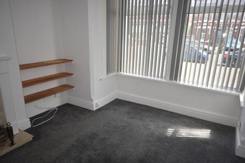 1 bedroom apartment to rent, Lightburne Avenue, Lytham St. Annes, Lancashire, FY8